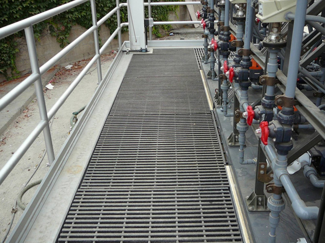 Fiber Glass Reinforced Plastic Pultruded Grating in Wastewater Treatment Facility